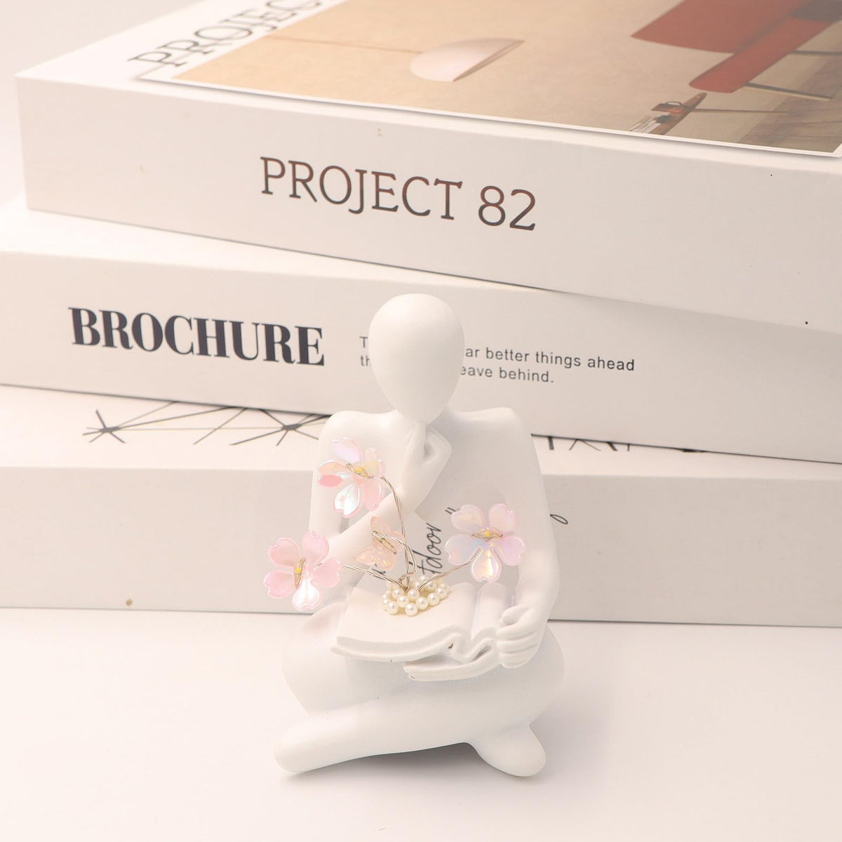 Sewinde Bookshelf Decor Thinker Statue, Battery Powered Night Light, Modern Abstract Reading Figurines Home Decoration, Living Room Office Shelf Table Desk Decor, Aesthetic Gift