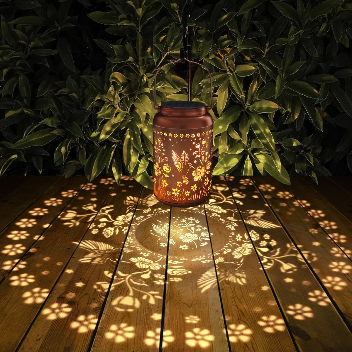 Solar Lanterns Outdoor Waterproof Hummingbird Garden Decor Gifts for Women Mom Grandma Hanging Solar Lights Metal Solar Decoration Outside for Yard, Patio, Backyard, Porch