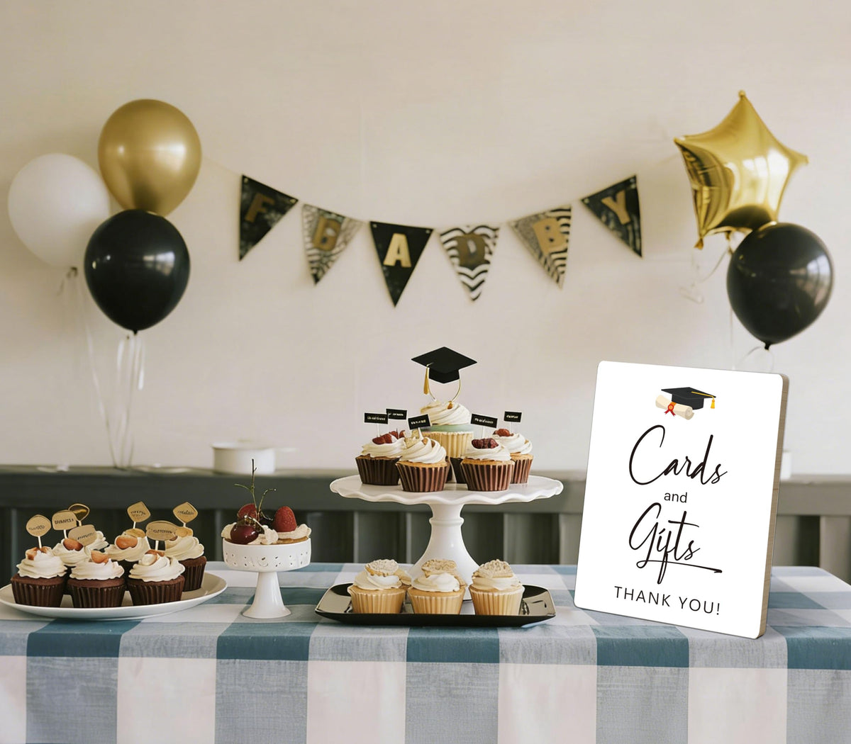 Graduation Table Decor Sign, Cards and Gifts, Pack of 1 Wood Plaque Table Sign, Graduation Party Decorations for Class of 2026, High School College Graduation Supplies - YU01