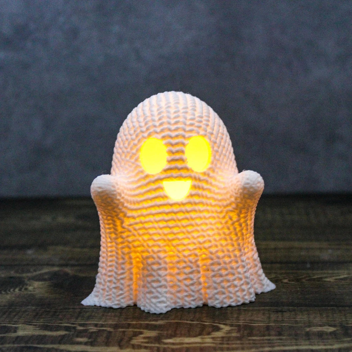 Charming Crocheted Ghost with LED Tea Light – Cute Halloween Ghost Decor – Spooky Crochet Ghost Table Centerpiece – Light Up 3D Printed Decoration for Home and Party Decor