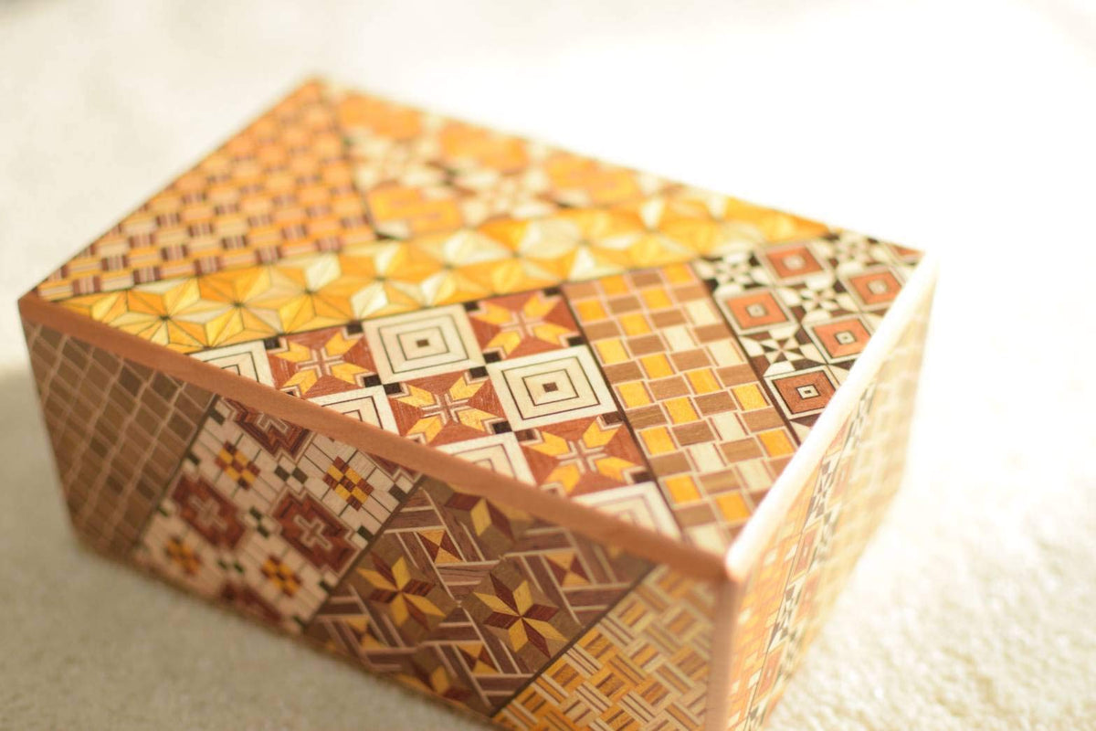 Warashibe Wooden Secret Puzzle Box, 4 Sun 10 Steps, Japan Made, with Original Gift Box