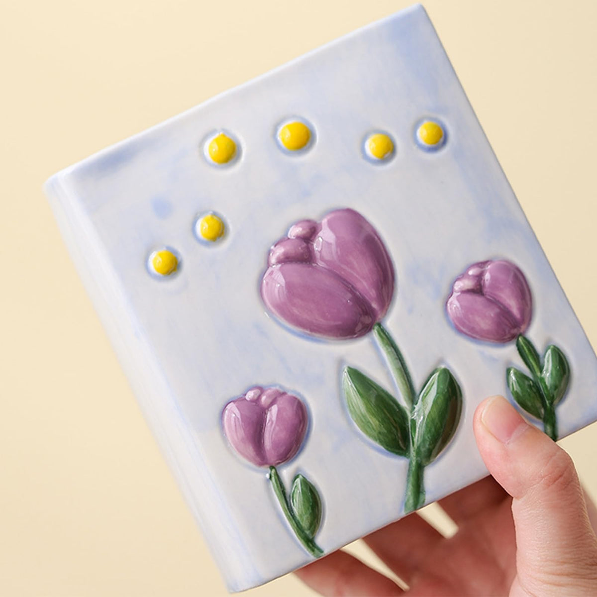 Busnos Book Vase Tulip Pencil Cup Pen Holder For Office Desk Decorative Books Yellow Flower Vase Cute Toothbrush Holders Home Decor Teacher Book Gifts for Women Small Makeup Brushes Holder