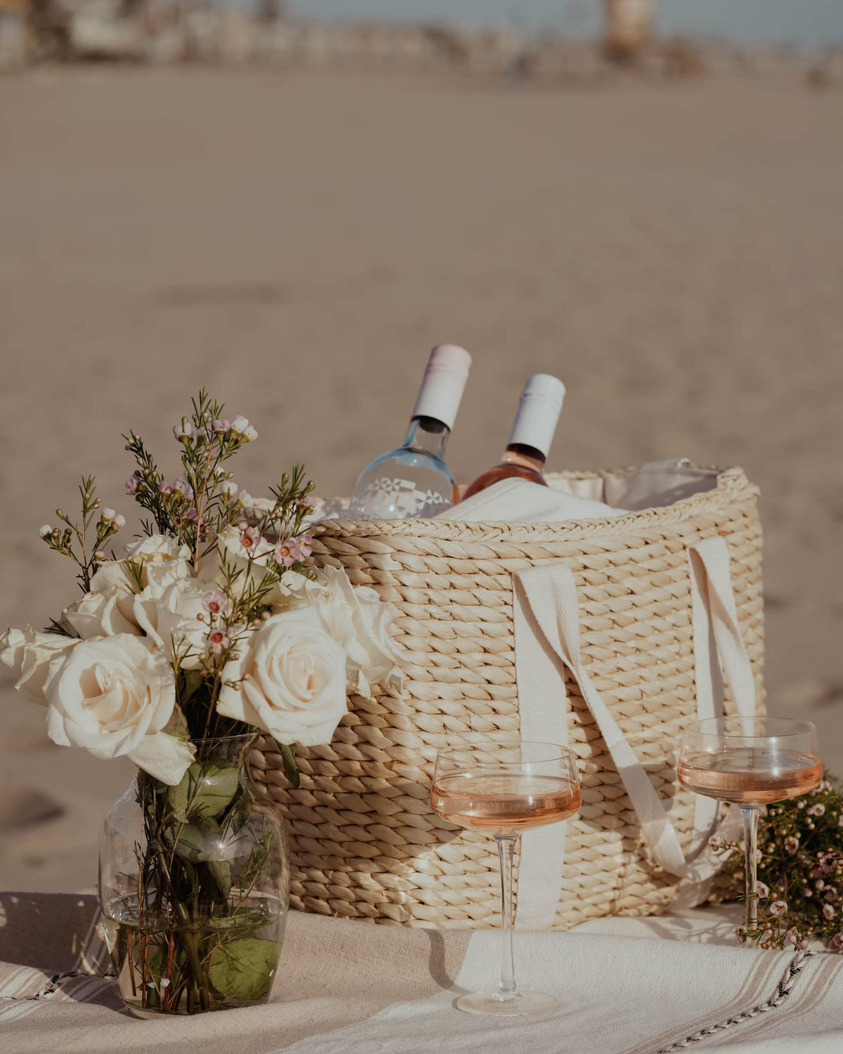 Daytani Insulated Beach Cooler Bag, Leak Proof, Premium Quality Corn Husk, Beach Bag, Pool Bag, Tote Bag, Straw, Rattan, Gifts for Women, Picnic Basket, Wedding Gifts, Lunch