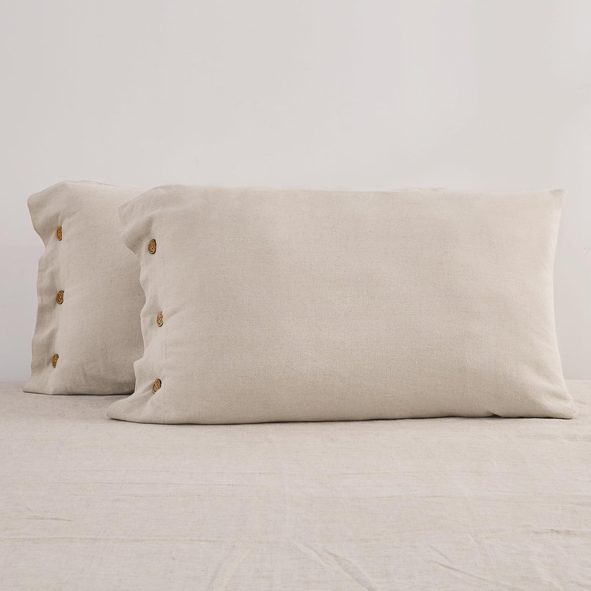 ATLINIA Linen Pillow Cases Standard Size - 20"x 26" Pillowcase Set of 2, Button Closure Cooling Breathable Pillow Cover, Bed Flax Linen Cotton Blend Farmhouse Netural Pillow Sham Linen Color