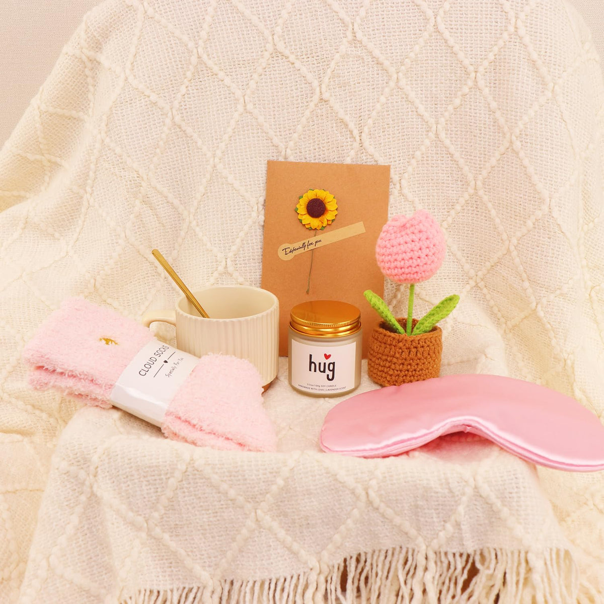 Birthday gift basket for ladies, self-care gifts, recovery care sets, heartwarming presents for women, birthday gifts for mothers, best friends, wives, girlfriends, and colleagues.
