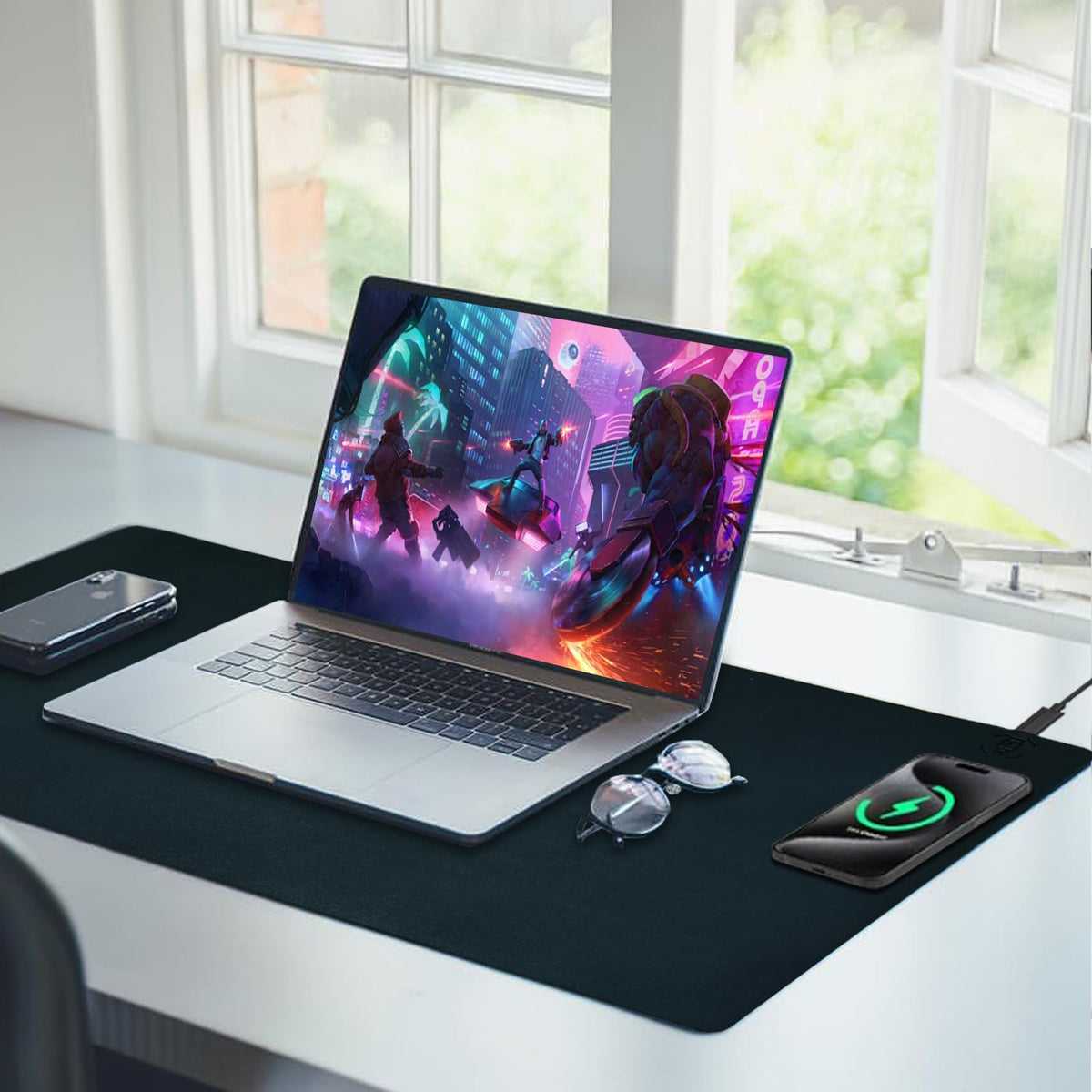 Desk Mat with Wireless Charging, Black Mouse Pad with Wireless Charger, Desk Pad Matt for Desktop, Mousepad Gaming Large Mouse Pad, Leather Compute for Keyboard and Mouse, 32" x 16"