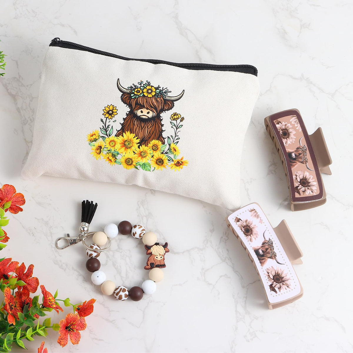Bayelove Highland Cow Gifts for Women Highland Cattle Stuff Themed Gifts Include Tumbler Mug Makeup Bag Hair Claw Clips Keychain Socks Card for Highland Cow Lover Birthday Christmas