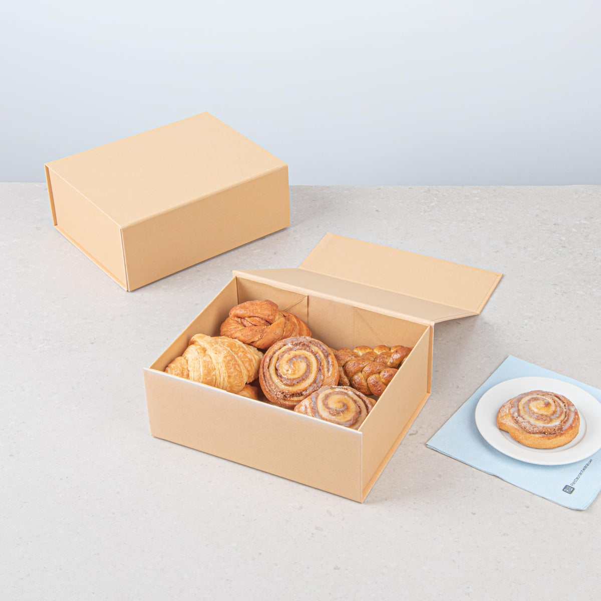 Restaurantware 10.5 x 8 x 4 In Magnetic Gift Boxes, 10 Sturdy Collapsible Gift Boxes - For Groomsman & Bridesmaid Proposals, Built-In Lid, Kraft Paper Luxury Storage Boxes, Food Safe, Grease-Resistant