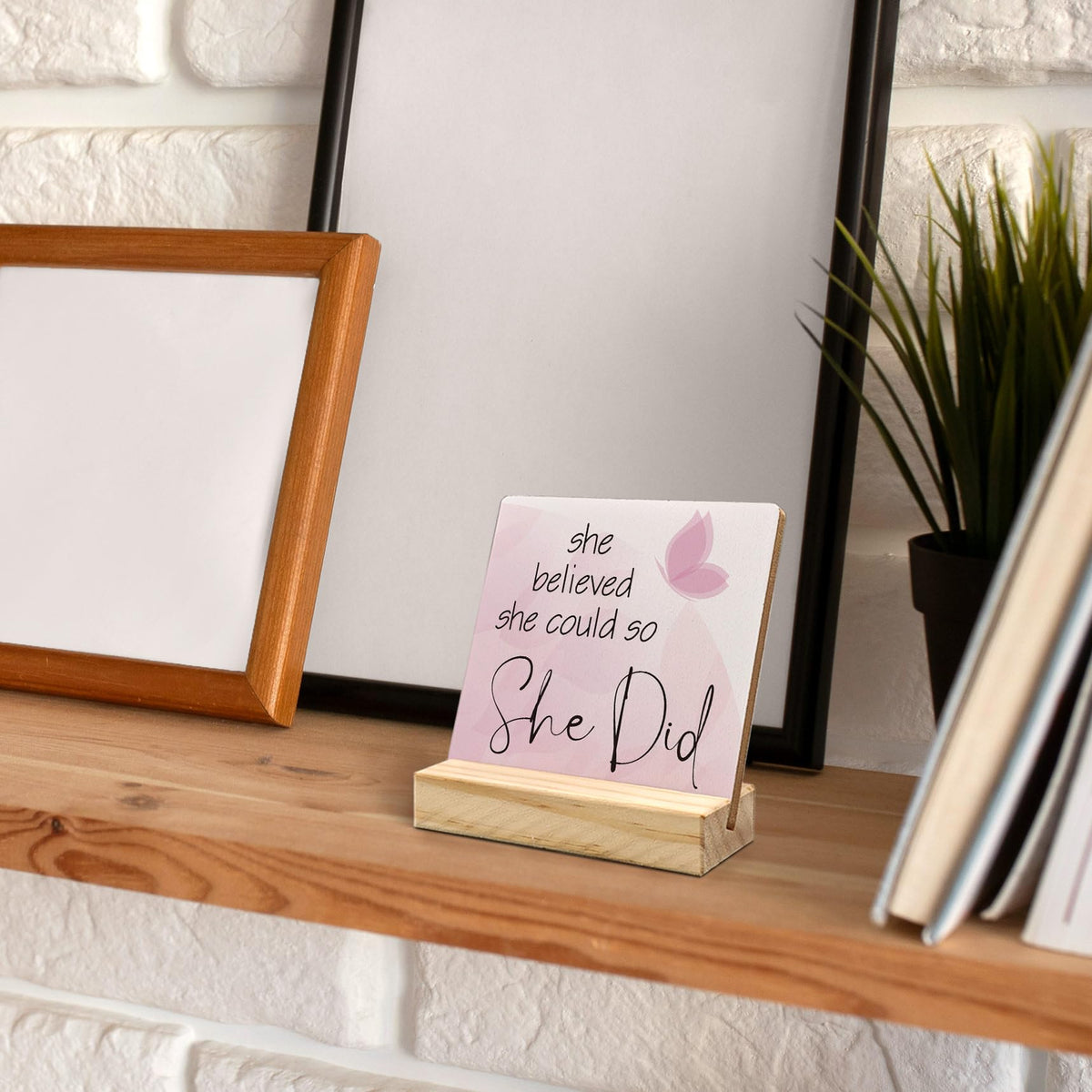ANIANG Inspirational Desk Decor, Motivational Quote Wood Plaque, Inspirational Positive Gifts for Women,Pink She Believed She Could So She Did Wooden Plaque Sign with Wood Stand for Home Office Decor