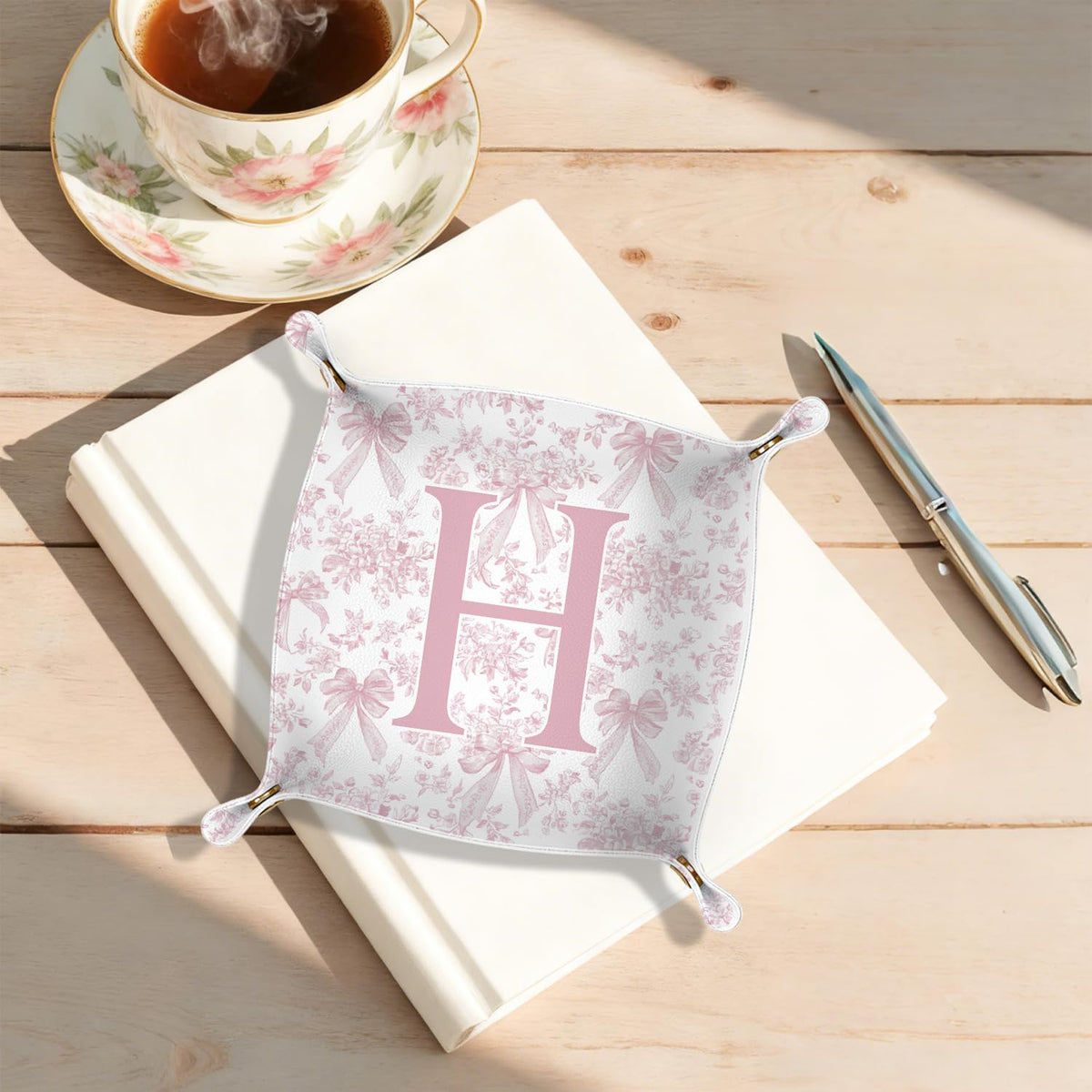 Dilemat Gifts for Women Initial Valet Tray,Pink Personalized Gifts for Women Mom Grandma Girlfriend,Nightstand Desk Accessories PU Leather Tray Organizer for Birthday Christmas Gift Ideas (H)