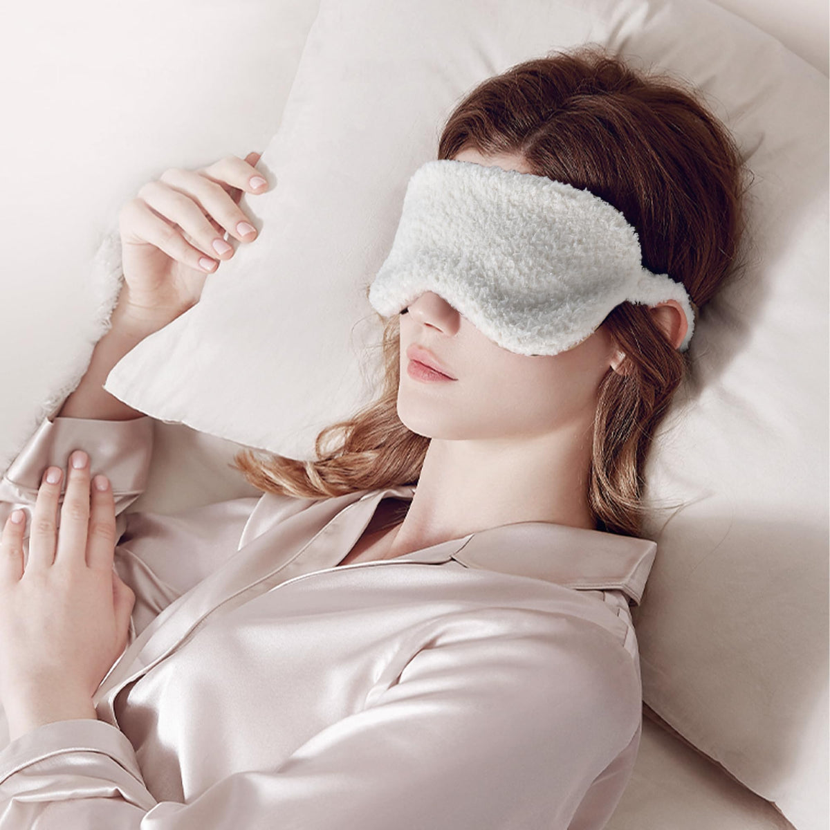 JOOJA Birthday Get Well Soon Cozy Gift Basket Care Package for Women with Blanket, Fuzzy Socks, Eye Mask, Headband Cozy Essentials - White