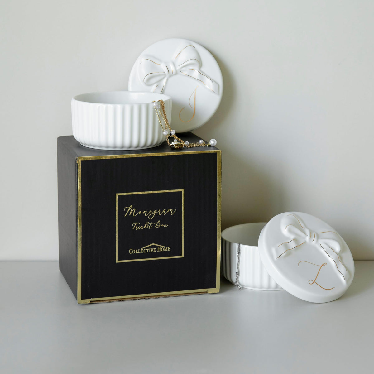 COLLECTIVE HOME Monogram Initial Jewelry Box with Bow - Elegant Ring Holder & Earring Dish | Christmas Gift Idea for Women, Unique Birthday Present for Her (M)