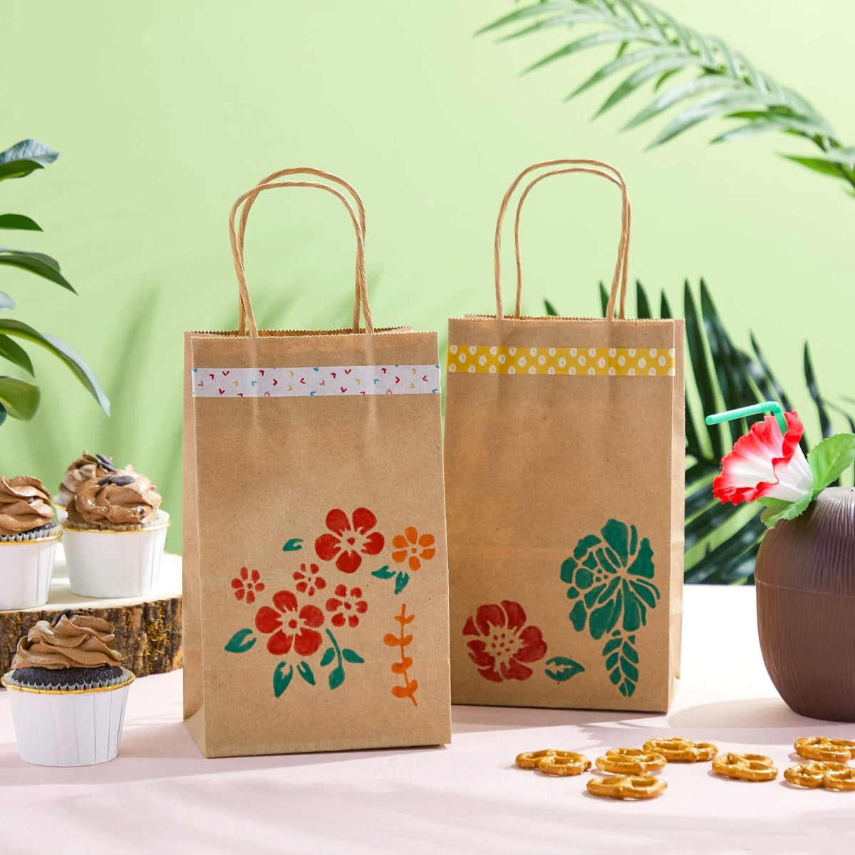 Juvale Brown Paper Gift Bags with Handles - 24-Pack - 5.3 x 3 x 8.5 in - Reusable Grocery & Retail Shopping Totes - Party Favor & Goodie Bags