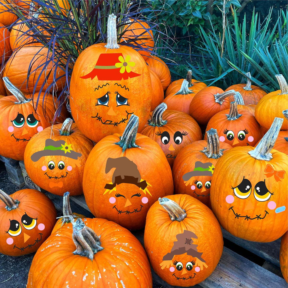 Pumpkin Decorating Stickers Halloween Pumpkin Faces Decals Funny Cartoon Scarecrow Faces Stickers Halloween Glass Decals for Crafts Cups Jars Ornaments Holiday Thanksgiving Party Decorations