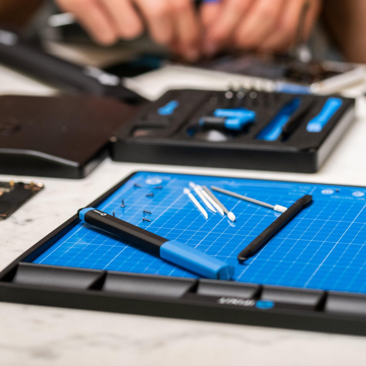 iFixit FixMat - Magnetic Electronic Repair Screws and Parts Organizer