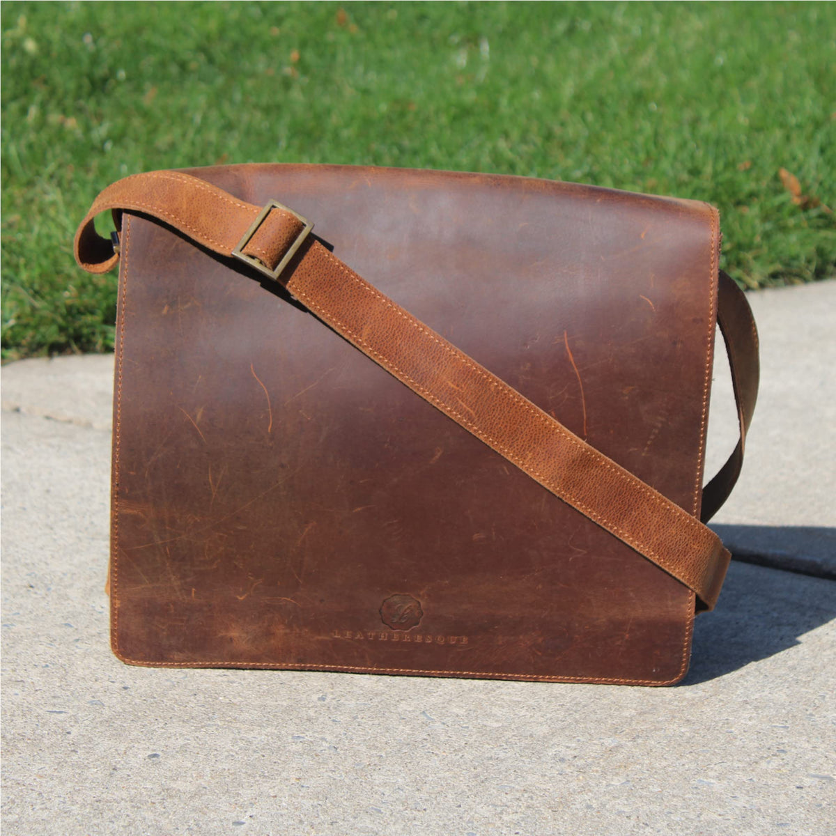 L LEATHERESQUE Chelsea Handmade Genuine Leather Crossbody Laptop Messenger Shoulder Bag 14 inch Satchel for Men and Women Crazy Horse Distressed Vintage Brown