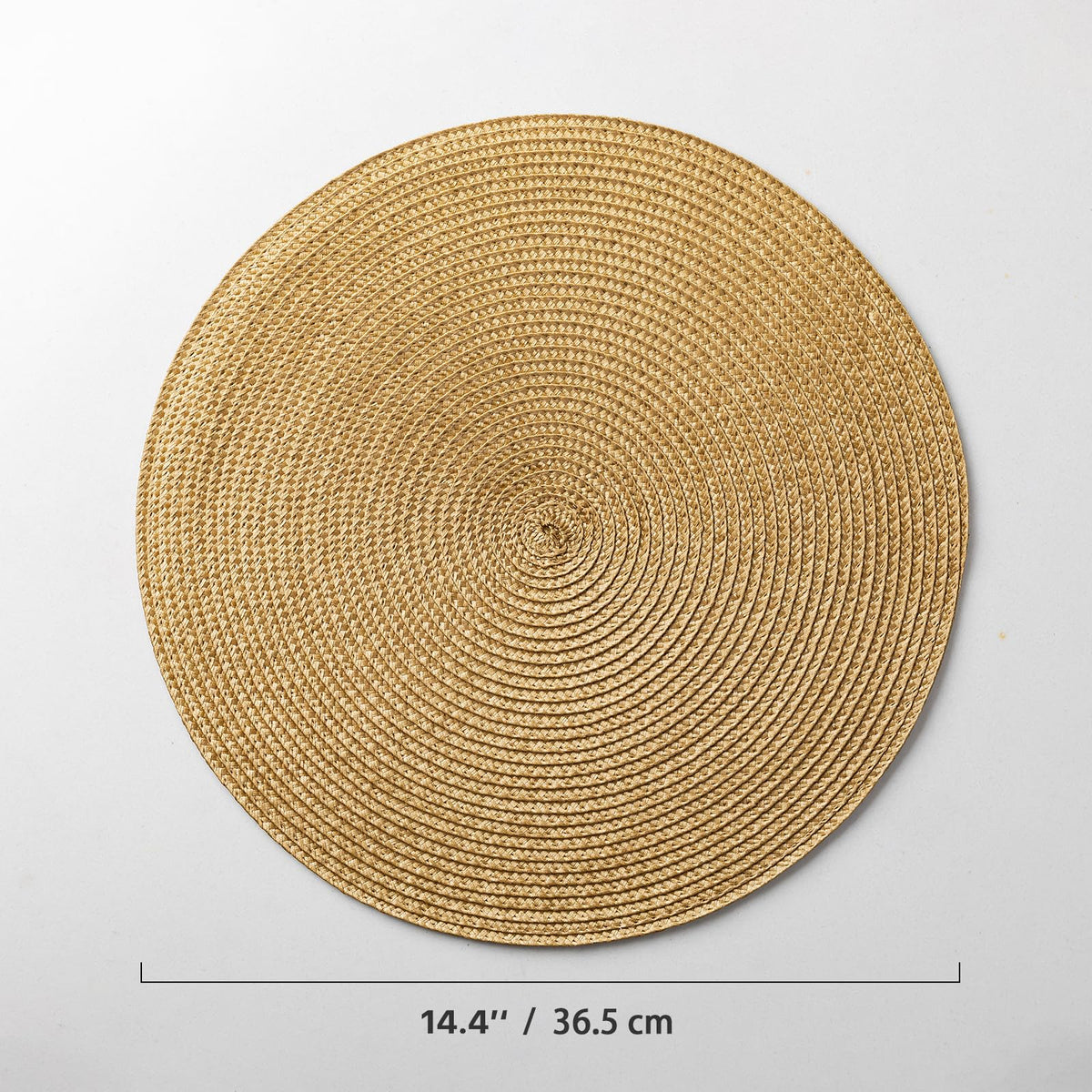 Baroyal Round Placemats Set of 8 Plastic Woven Placemats Washable Wipeable Table Mats for Dining Table Heat Resistant Non-Slip Circle Place Mats (Tan)