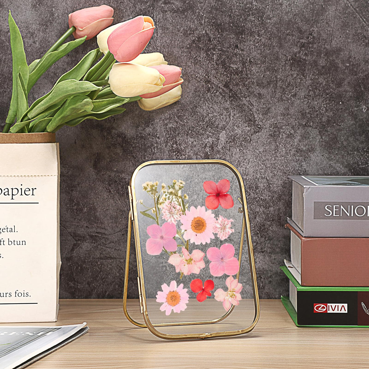 JUXYES Tabletop Double Glass Brass Frames for Pressed Flowers, Double Sided Glass Frame Gold Floating Artwork Display Frames for Photo, Picture, Dried Pressed Flower, etc, 4x6 Inches