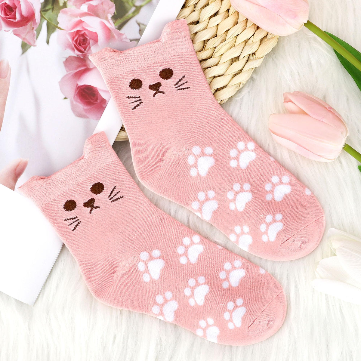 Verouis Cat Mom Gifts for Women Unique Cat Themed Gift for Cats Lovers Gifts for Women Funny Cats Accessories for Woman - Kitty Paw Socks Keychain Pen Candle Cup Sticky Notes Makeup Bag Card