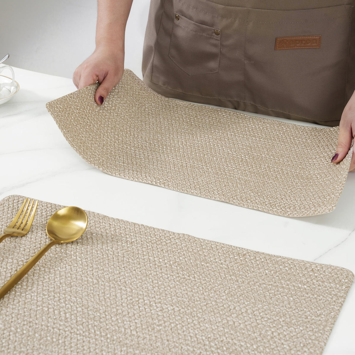 POLYTE Indoor/Outdoor Washable Woven Vinyl Table Dining Placemats, Set of 4